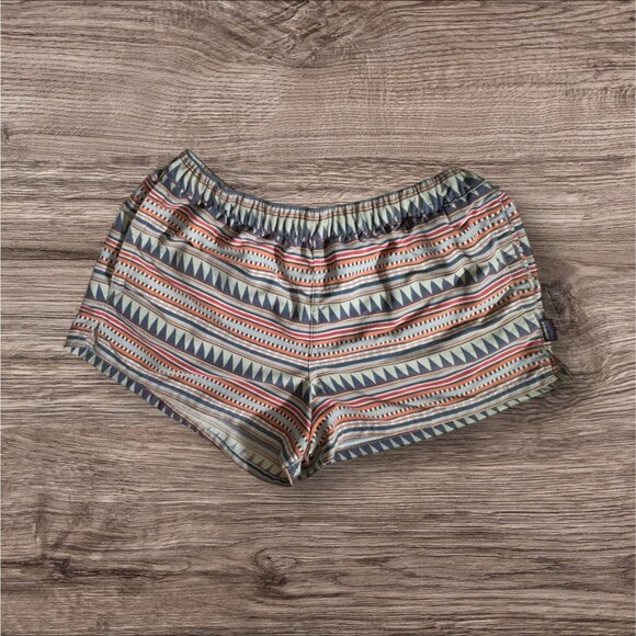 Patagonia Pants - Patagonia Women's Size Medium Barely Baggies Shorts Aztec Print